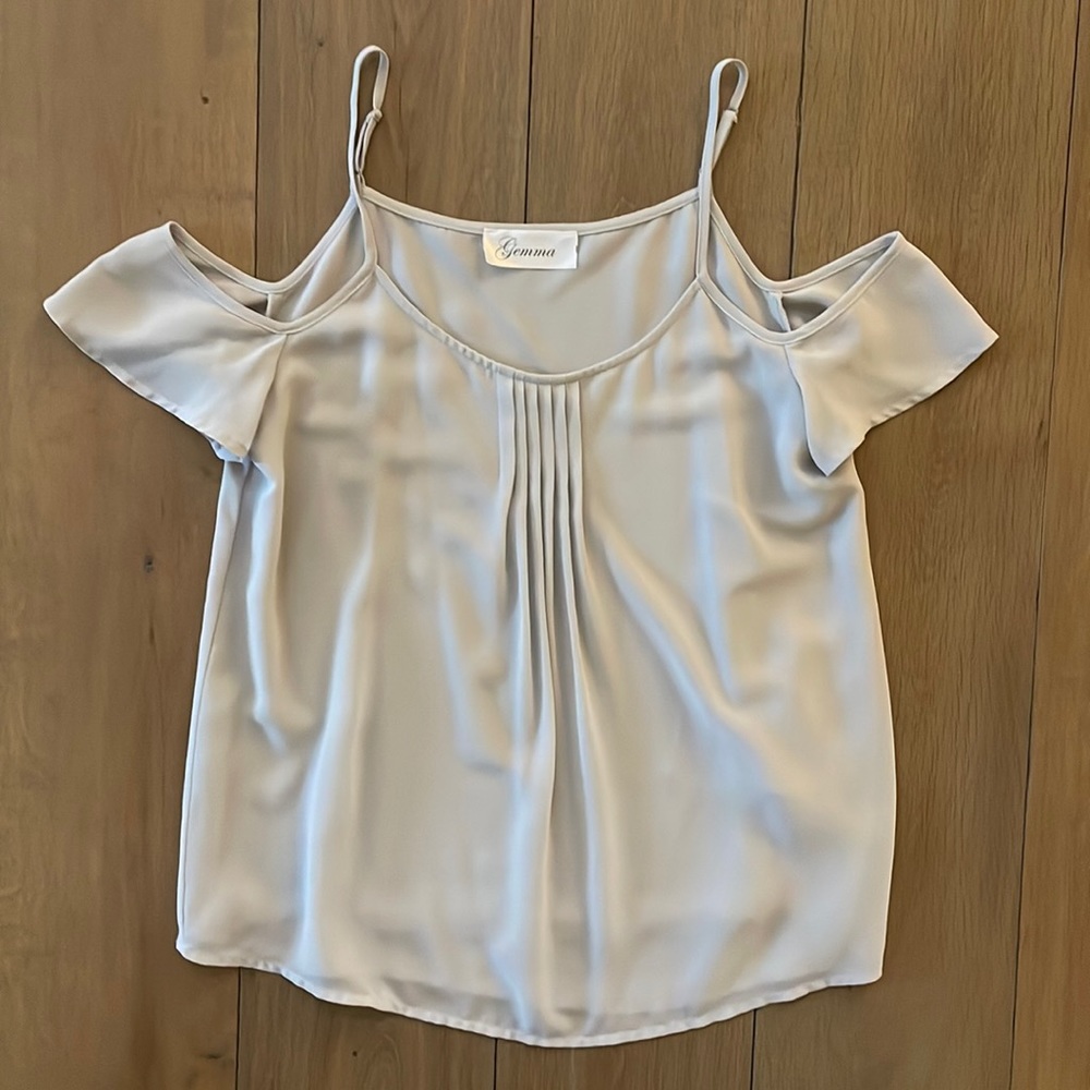 Gemma Light Gray Off the Shoulder Top- size M